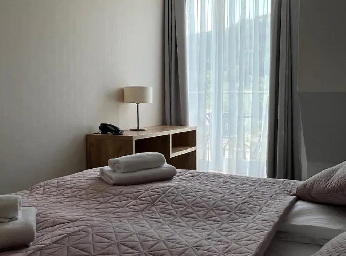 Czarna Gora 414 Sienna (Klodzko)